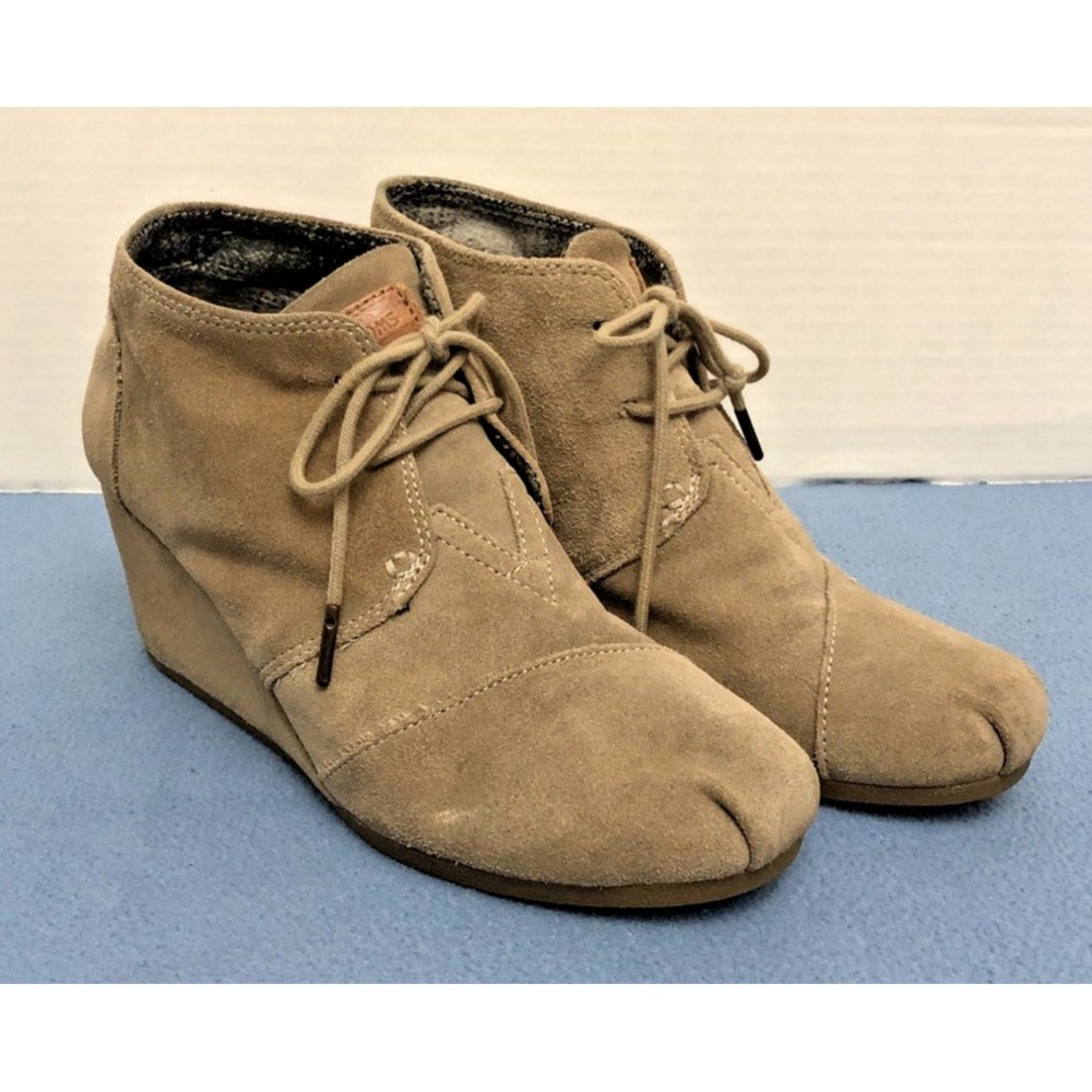Toms Women's Tan Suede Lace Up Wedge Heeled Ankle Booties (380314)‎ - Size 10